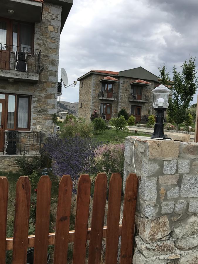 Laz Koyu Pansiyon İmroz Eksteriør billede